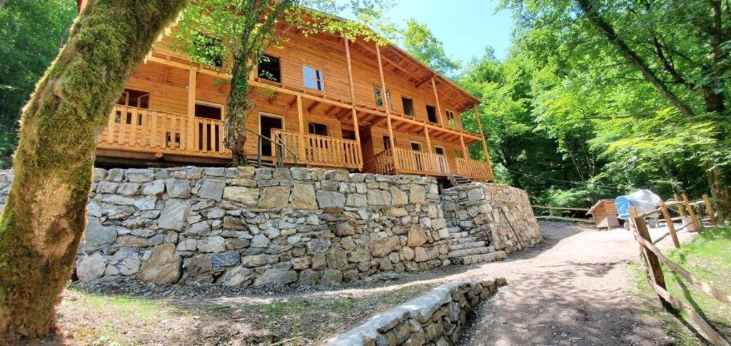 Park Blini Shala River Moll' e Shoshit Exterior foto