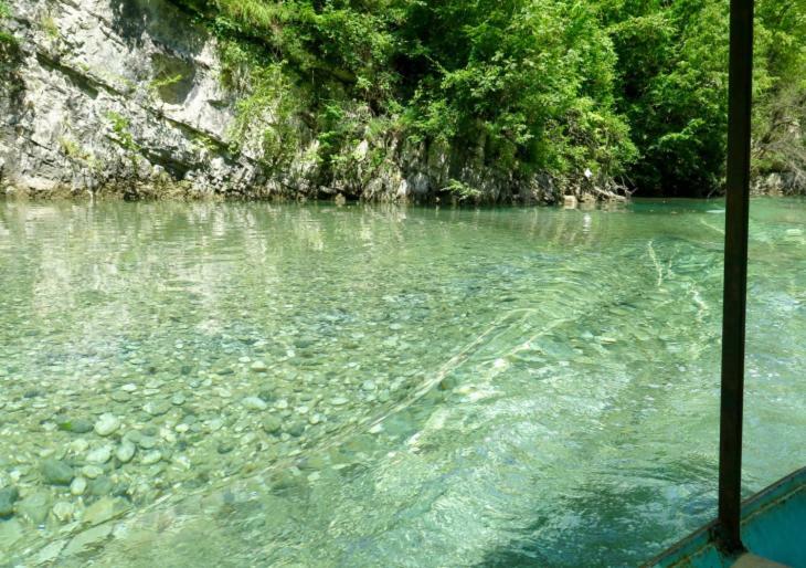 Park Blini Shala River Moll' e Shoshit Exterior foto